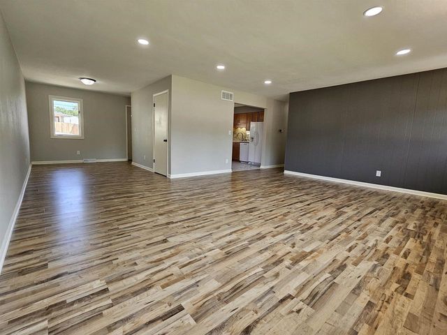 2110 W Memorial Drive, Janesville, WI 53548