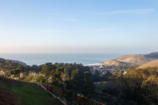 821 Fassler Avenue, Pacifica, CA 94044