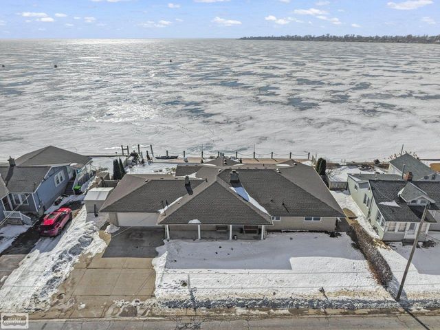 32680 S River Road, Harrison Twp, MI 48045