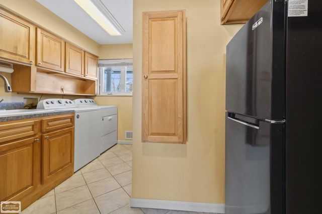 32680 S River Road, Harrison Twp, MI 48045