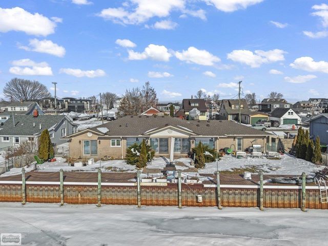 32680 S River Road, Harrison Twp, MI 48045