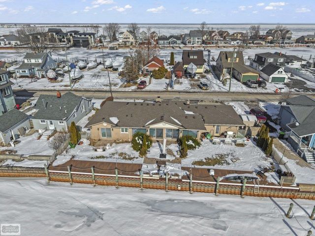 32680 S River Road, Harrison Twp, MI 48045