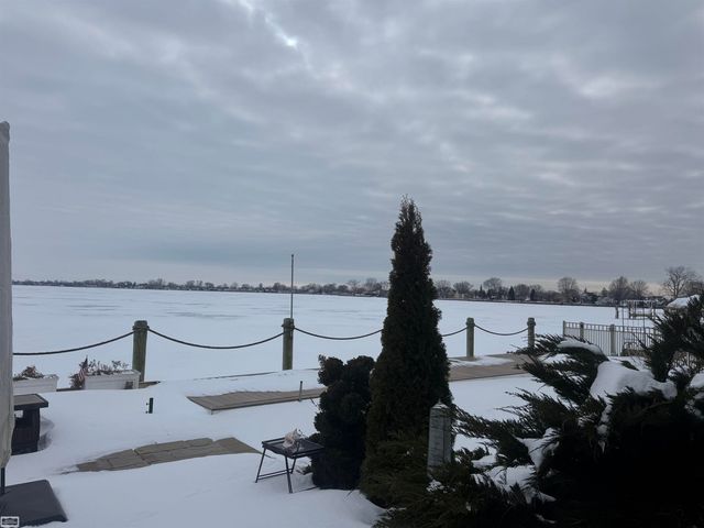 32680 S River Road, Harrison Twp, MI 48045