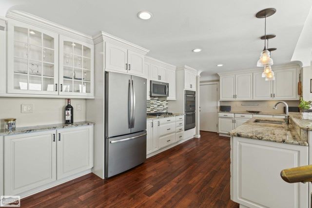 32680 S River Road, Harrison Twp, MI 48045