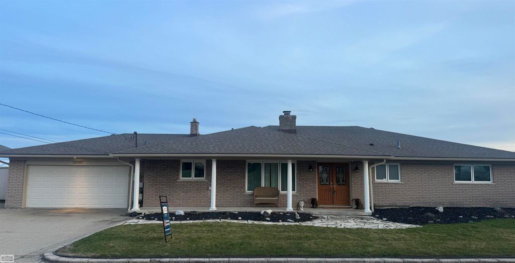 32680 S River Road, Harrison Twp, MI 48045