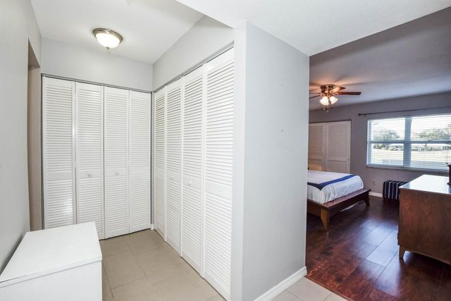 427 CERROMAR LANE 356, Venice, FL 34293