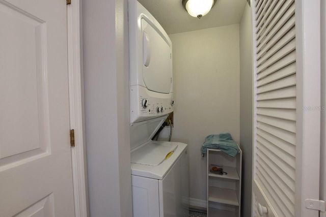 427 CERROMAR LANE 356, Venice, FL 34293