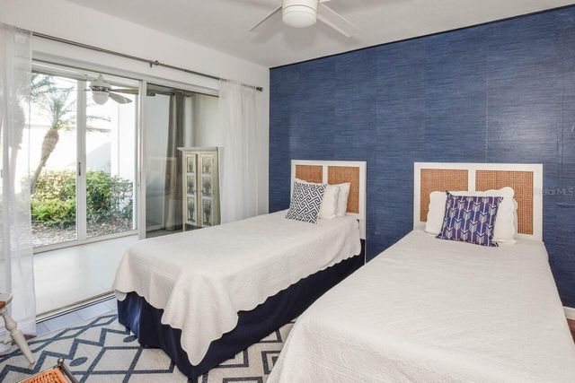 427 CERROMAR LANE 356, Venice, FL 34293