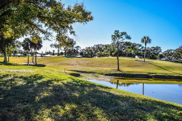 427 CERROMAR LANE 356, Venice, FL 34293