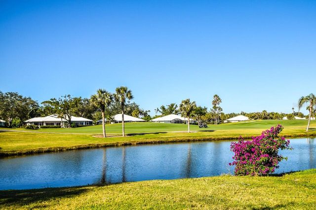 427 CERROMAR LANE 356, Venice, FL 34293