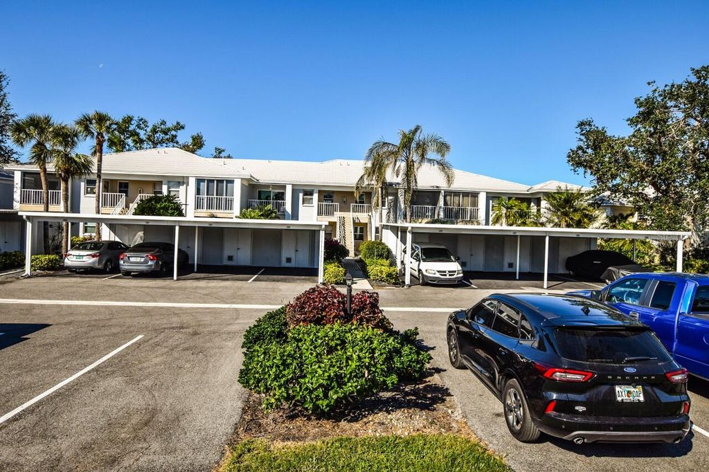 427 CERROMAR LANE 356, Venice, FL 34293