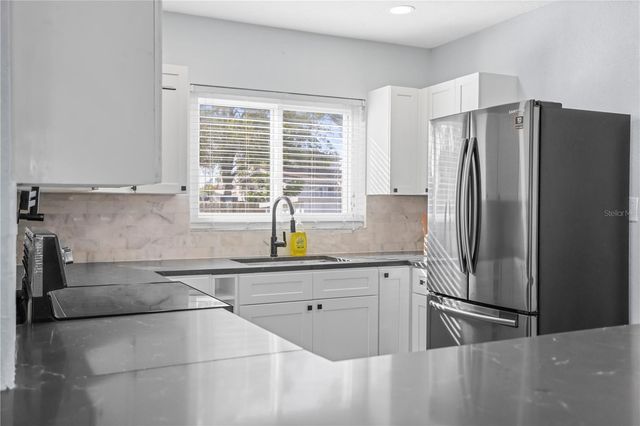 132 81ST AVENUE N, St Petersburg, FL 33702