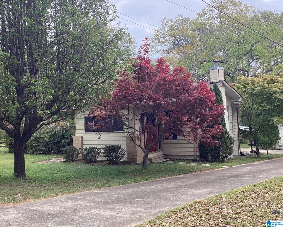130 FOREST ROAD, Hueytown, AL 35023