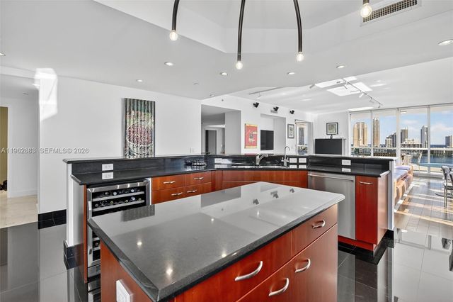 6000 Island Blvd 1208, Aventura, FL 33160