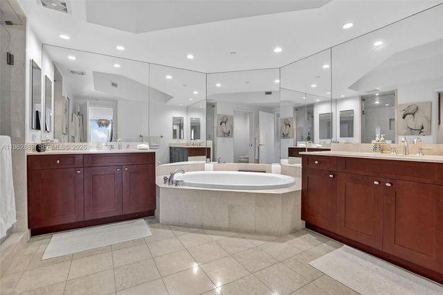 6000 Island Blvd 1208, Aventura, FL 33160