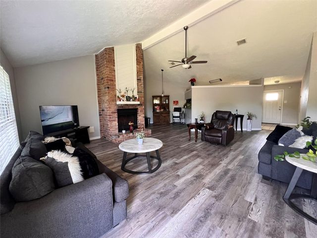 722 Beechbend Drive, Missouri City, TX 77489