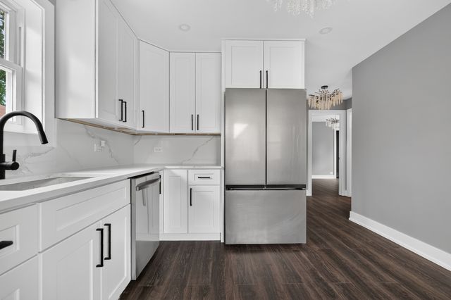 3653 W 107th Street, Chicago, IL 60655