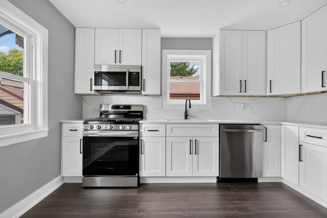 3653 W 107th Street, Chicago, IL 60655