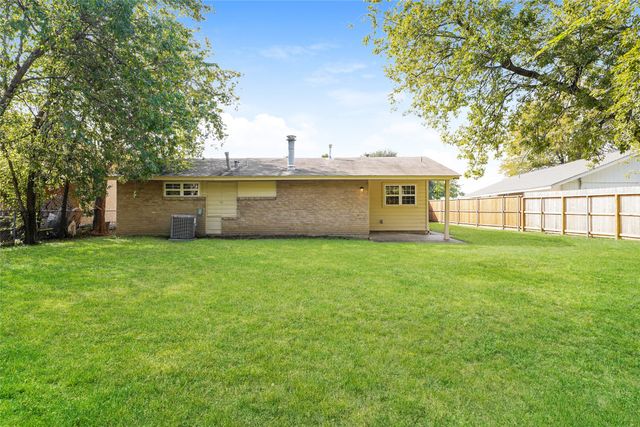 1510 Carlisle Street, Irving, TX 75062