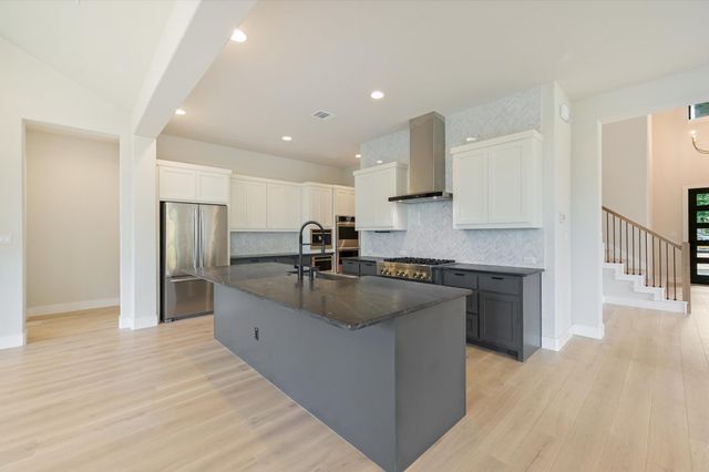 913 Presa Arriba RD, Austin, TX 78733
