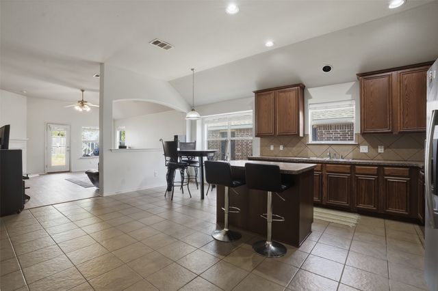 1204 Toledo Bend Drive, Princeton, TX 75407