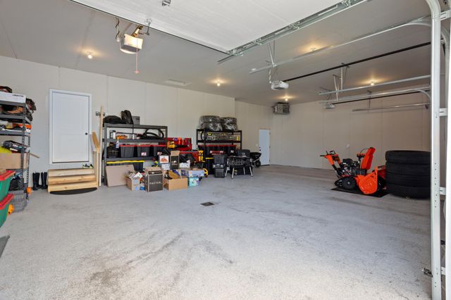 4234 Bristlecone Loop S, Fargo, ND 58104