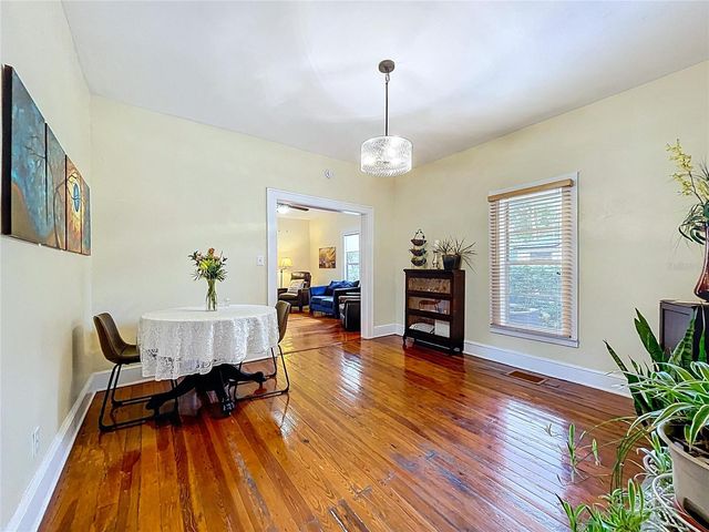 1001 E CRAWFORD STREET, Tampa, FL 33604