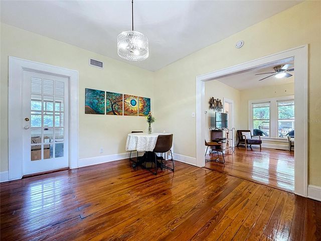 1001 E CRAWFORD STREET, Tampa, FL 33604