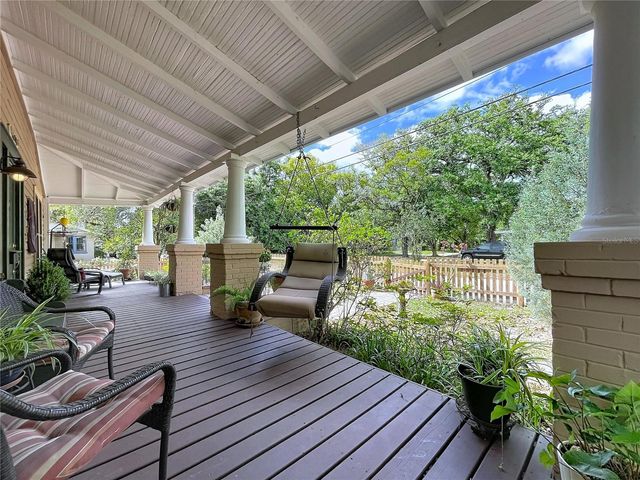 1001 E CRAWFORD STREET, Tampa, FL 33604