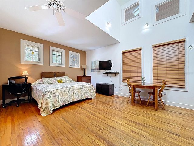 1001 E CRAWFORD STREET, Tampa, FL 33604