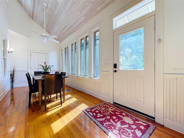 1001 E CRAWFORD STREET, Tampa, FL 33604