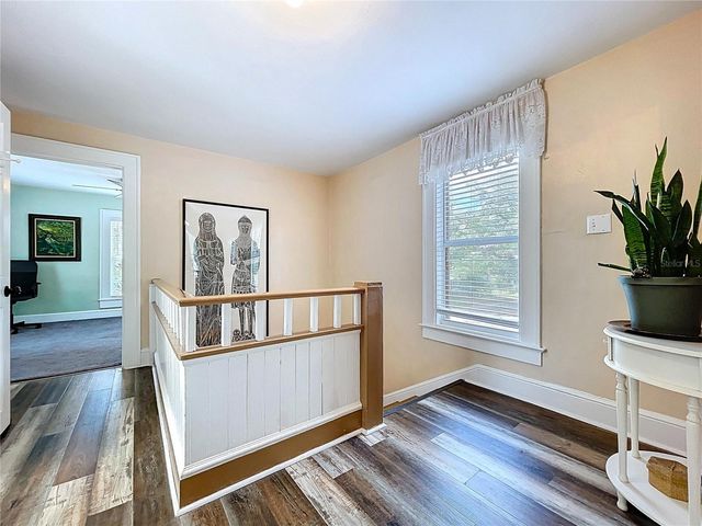 1001 E CRAWFORD STREET, Tampa, FL 33604