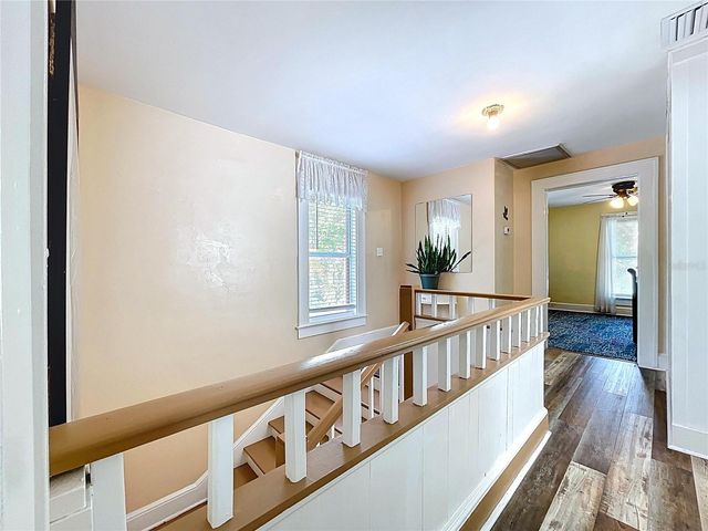 1001 E CRAWFORD STREET, Tampa, FL 33604