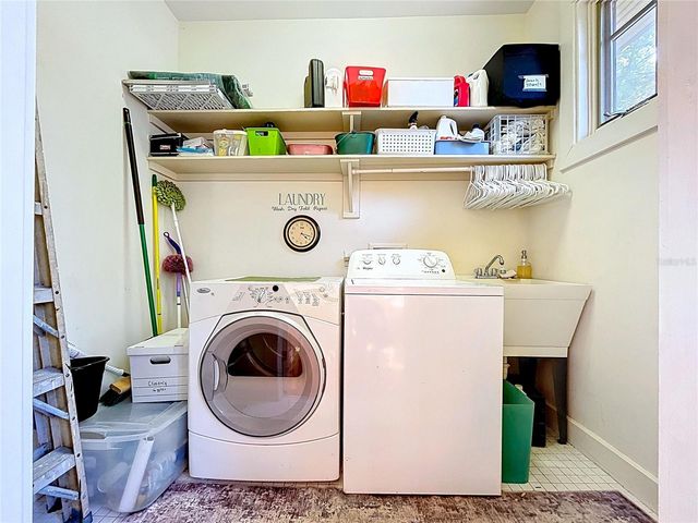 1001 E CRAWFORD STREET, Tampa, FL 33604