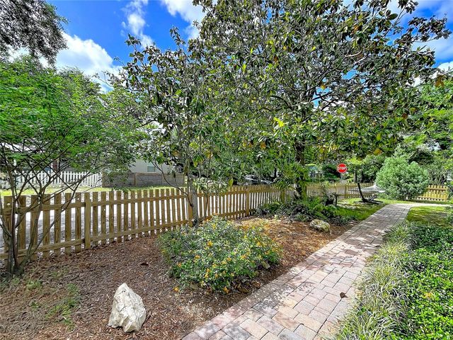 1001 E CRAWFORD STREET, Tampa, FL 33604