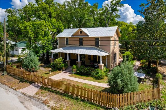 1001 E CRAWFORD STREET, Tampa, FL 33604