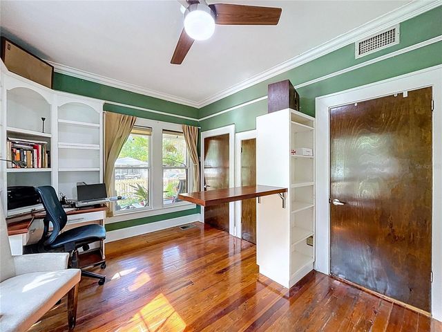 1001 E CRAWFORD STREET, Tampa, FL 33604