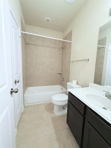 18412 Sunrise Oaks Court, Montgomery, TX 77316