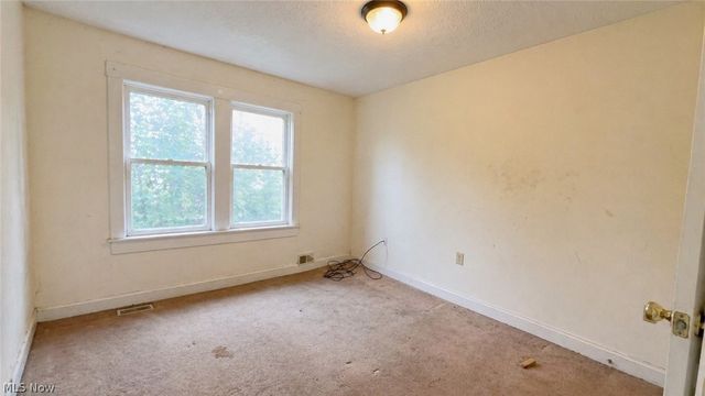 15002 Upton Avenue, Cleveland, OH 44110