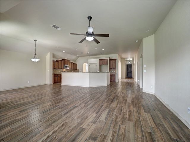 7426 Idle Hour Dr, Corpus Christi, TX 78414