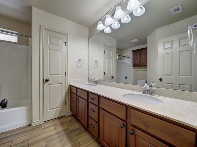 7426 Idle Hour Dr, Corpus Christi, TX 78414