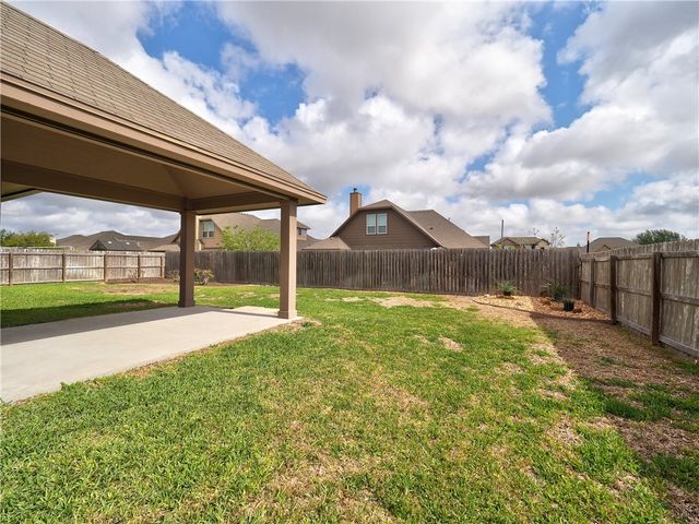 7426 Idle Hour Dr, Corpus Christi, TX 78414