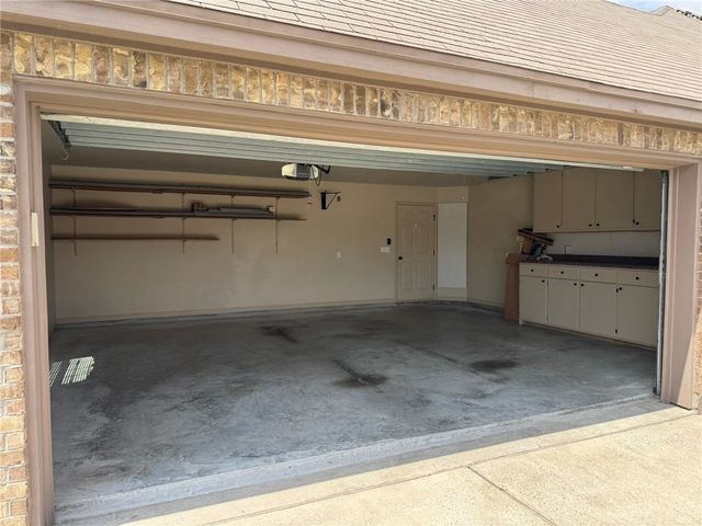 7426 Idle Hour Dr, Corpus Christi, TX 78414