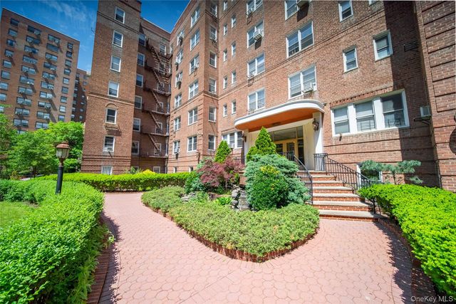 99-41 64th Avenue B9, Rego Park, NY 11374