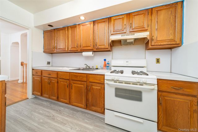 99-41 64th Avenue B9, Rego Park, NY 11374