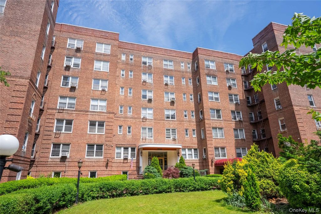 99-41 64th Avenue B9, Rego Park, NY 11374