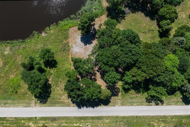 708 Clubview Drive, Mabank, TX 75143