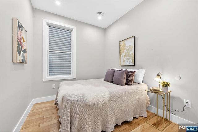 126 De Kalb Avenue, Jersey City, NJ 07306