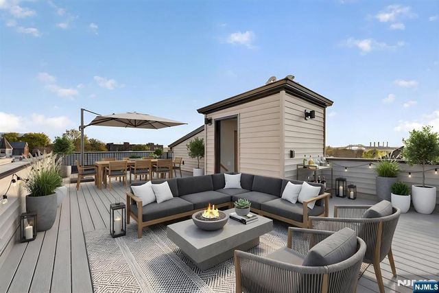 126 De Kalb Avenue, Jersey City, NJ 07306