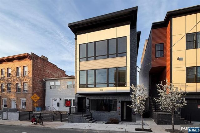 126 De Kalb Avenue, Jersey City, NJ 07306